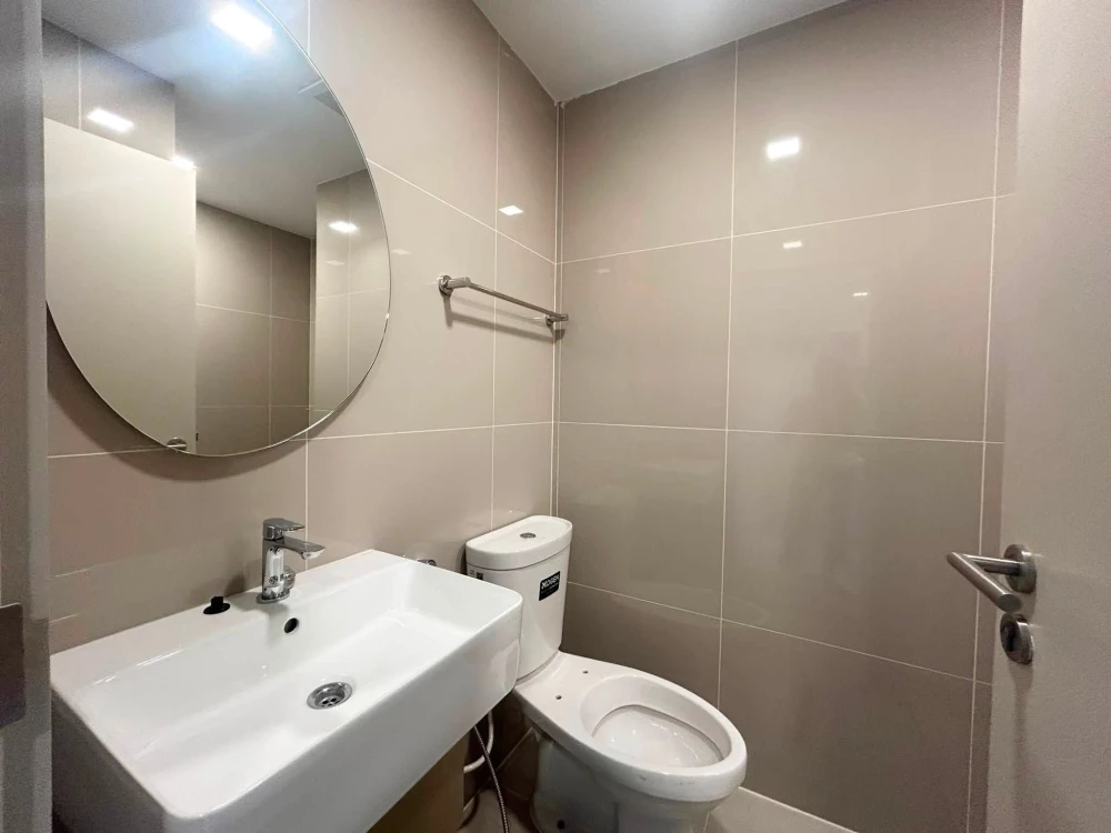 Urgent sale! COBE Ratchada-Rama9, studio unit, 10th floor. Great height, great price! Book yours today! Don't wait!