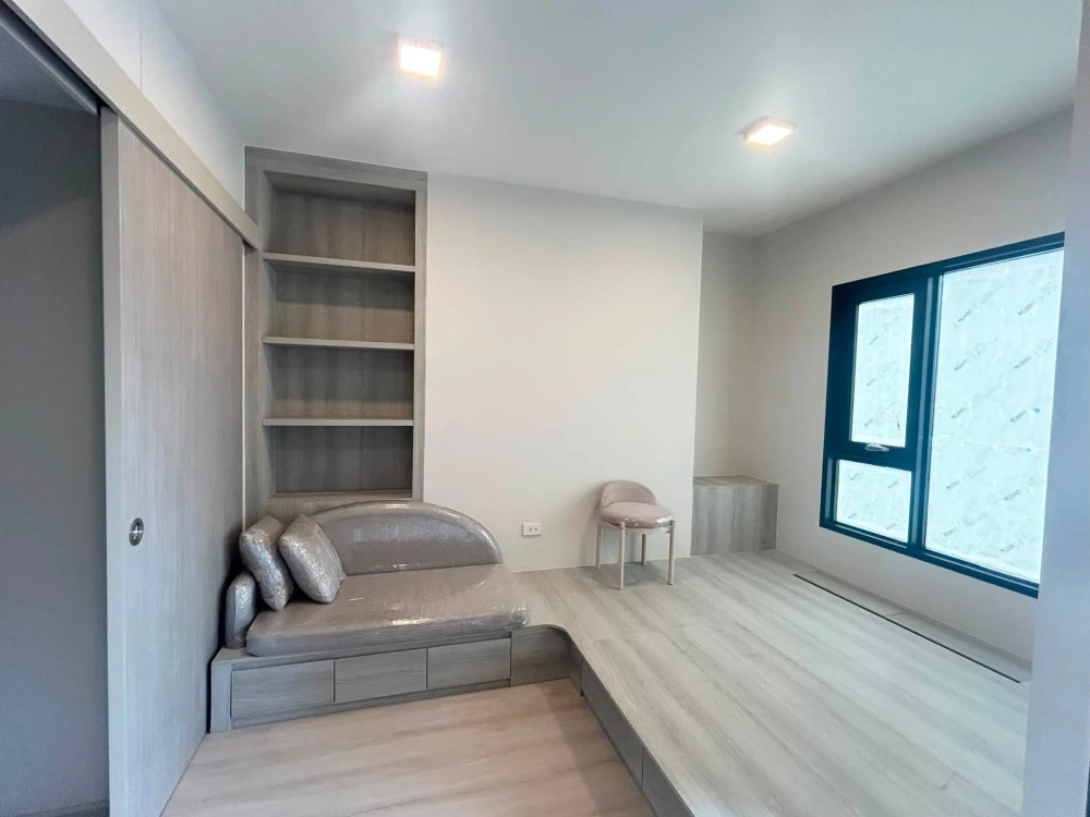 Urgent sale! COBE Ratchada-Rama9, studio unit, 10th floor. Great height, great price! Book yours today! Don't wait!