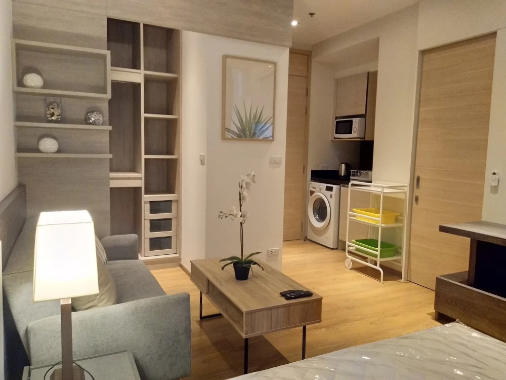 Urgent sale Condo Park 24 Origin Phrom Phong, studio room, built-in furniture, complete electrical appliances, ready to move in, hurry and move in!
