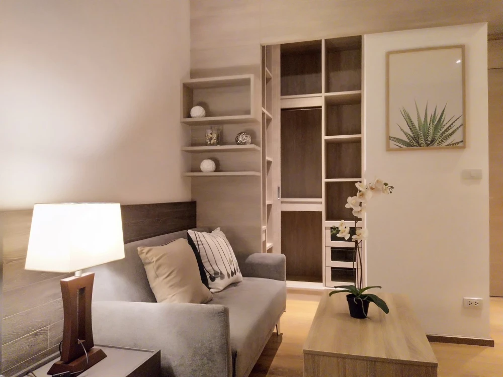 Urgent sale Condo Park 24 Origin Phrom Phong, studio room, built-in furniture, complete electrical appliances, ready to move in, hurry and move in!