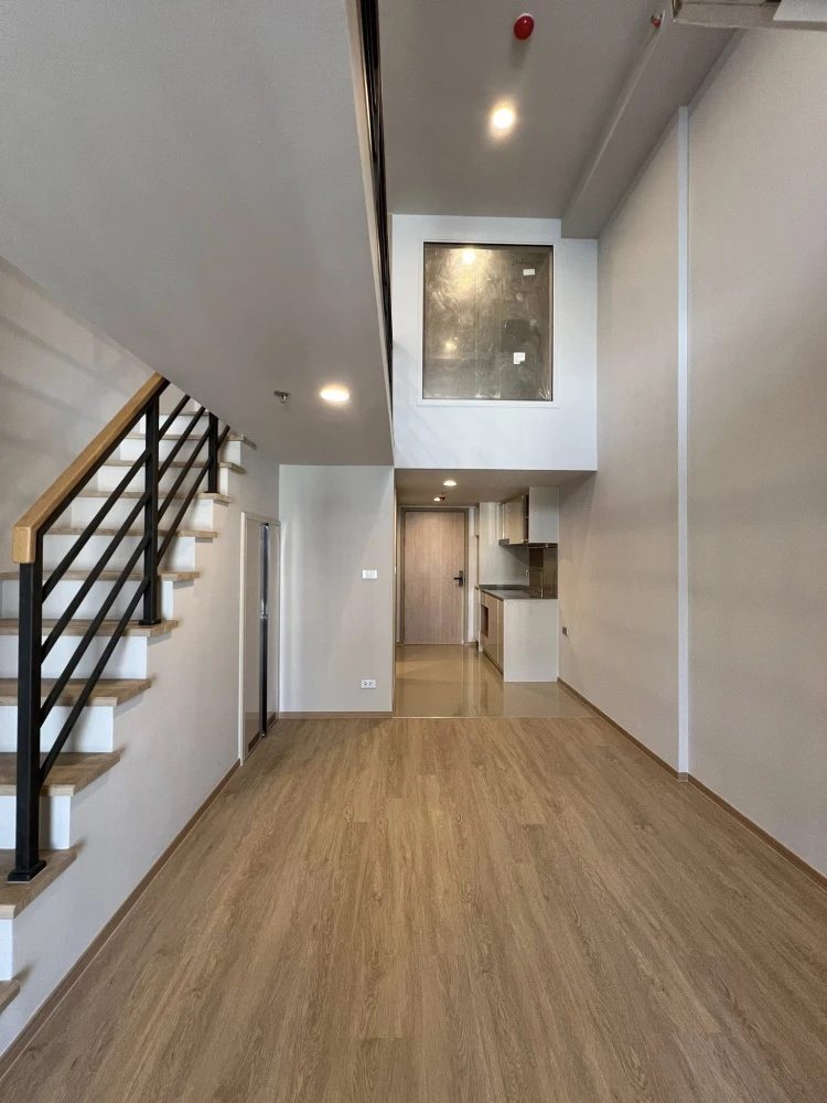 Urgent sale! Culture Chula, 23rd floor, good location, Lumpini Park view, 4.3 meter high living room ceiling, comfortable like home. Reserve now!