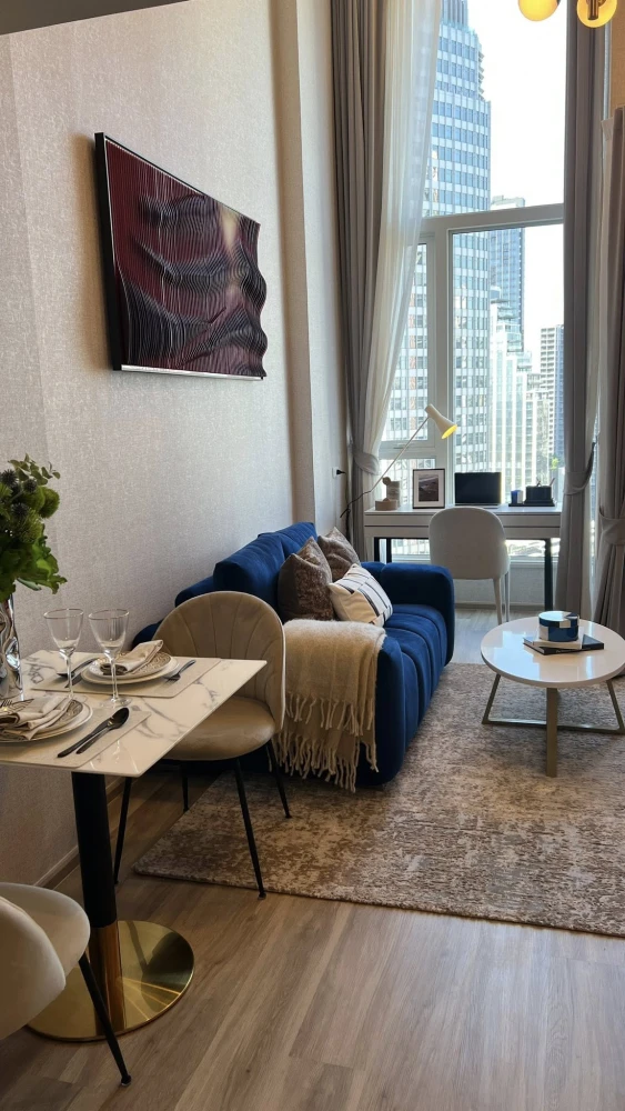 Urgent sale! Culture Thonglor, spacious room with ample living space, convenient and complete amenities all in one place. Own it today!