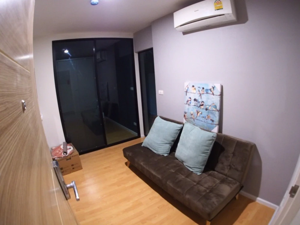Urgent sale! D Mura Ratchayothin. Partitioned unit with clear zone divisions. Great value! Own it today!