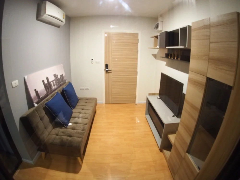 Urgent sale! D Mura Ratchayothin. Partitioned unit with clear zone divisions. Great value! Own it today!