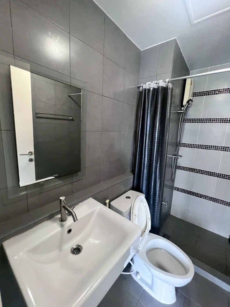 Urgent sale! Dcondo Campus Resort Bangna, ready to move in, great price, come and reserve now, don't wait.