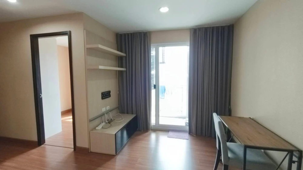 Urgent sale! rent Diamond Ratchada, corner unit, private, 20th floor with high-floor view. Own it today!