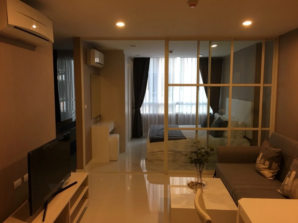 Urgent sale! Elements Srinakarin, ready to move in, fully equipped. Hurry and reserve now. Don't miss out!
