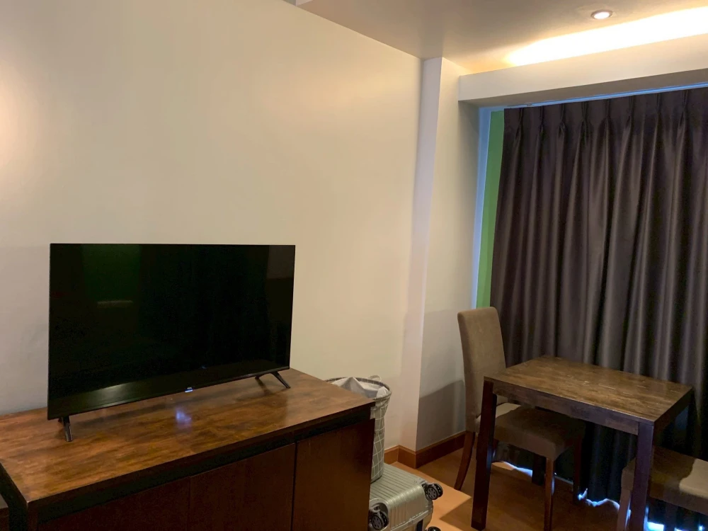 Urgent sale! Family Park Ladprao 48, studio room, 3rd floor, city view, no obstructing buildings. Great price! Book now!