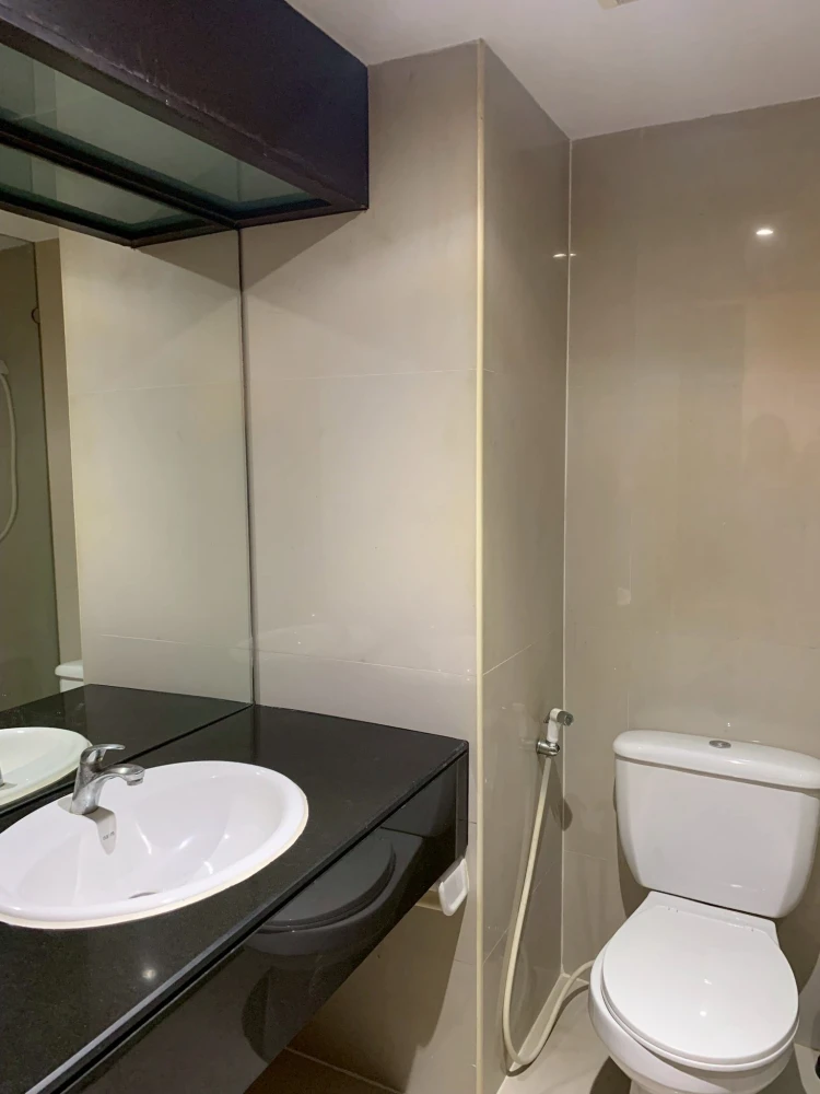 Urgent sale! Family Park Ladprao 48, studio room, 3rd floor, city view, no obstructing buildings. Great price! Book now!