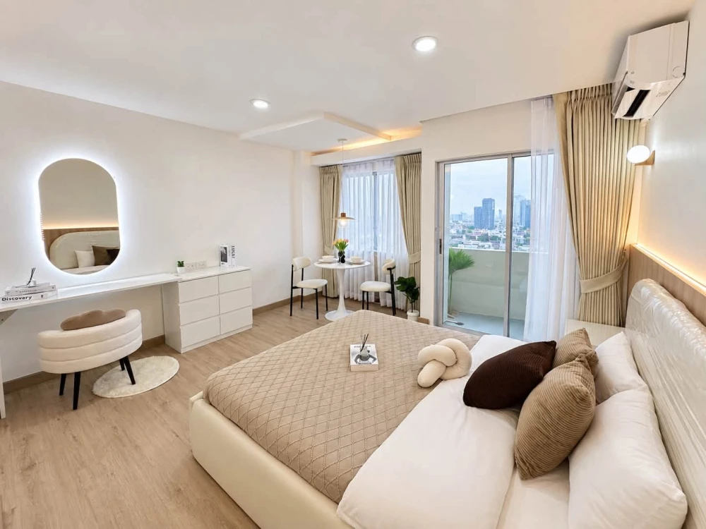 Urgent sale! Family Park Ladprao 48, studio room, 3rd floor, city view, no obstructing buildings. Great price! Book now!