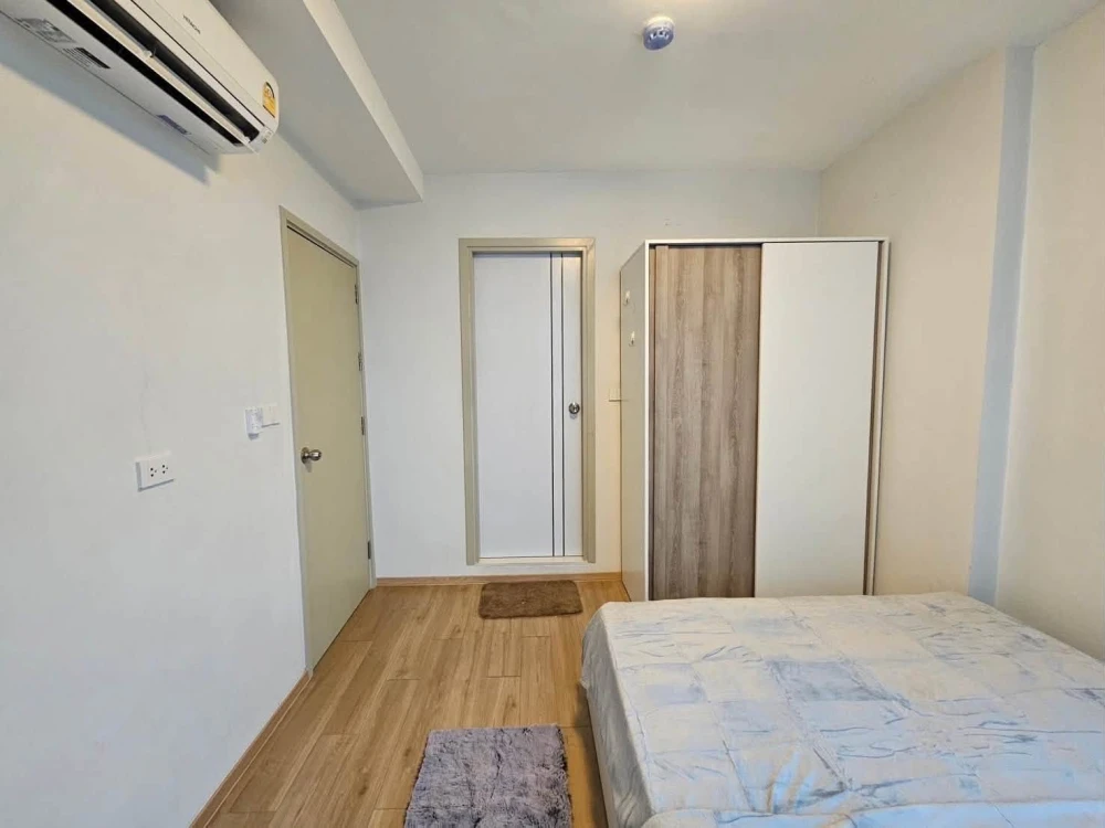 Urgent sale! Feel Condo Ladprao 122, ready to move in, complete amenities, great price. Buy now!