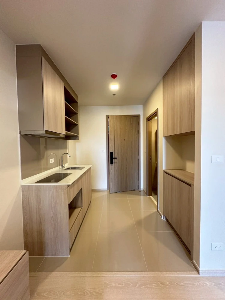 Urgent sale! FLO by Sansiri, 17th floor, Chao Phraya River view + ICONSIAM view. Come and reserve yours now. Don't miss the opportunity.