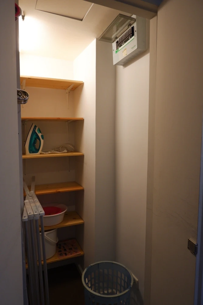 Urgent sale! FOCUS @ Ploenchit. Large, comfortable unit with ample living space. Own it today! Don't wait!