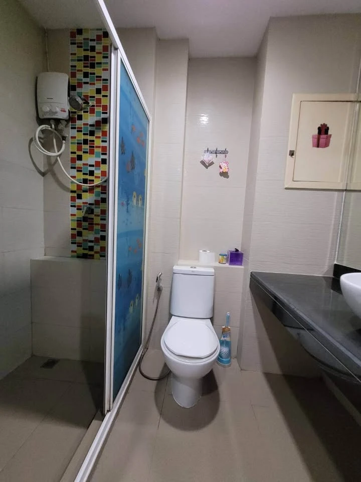 Urgent sale: Happy condo ladprao101, spacious room, lots of usable space, reasonable price, hurry and reserve.