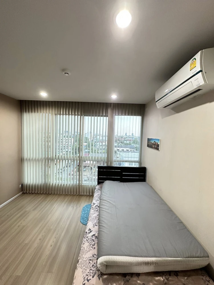 Urgent sale! Happy Condo Ladprao 101, spacious corner unit with excellent layout. Convenient and complete amenities. Buy now!