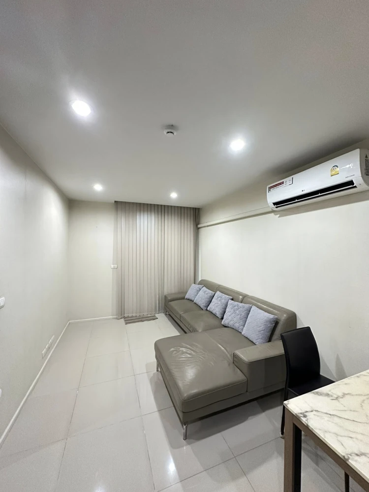 Urgent sale! Happy Condo Ladprao 101, spacious corner unit with excellent layout. Convenient and complete amenities. Buy now!
