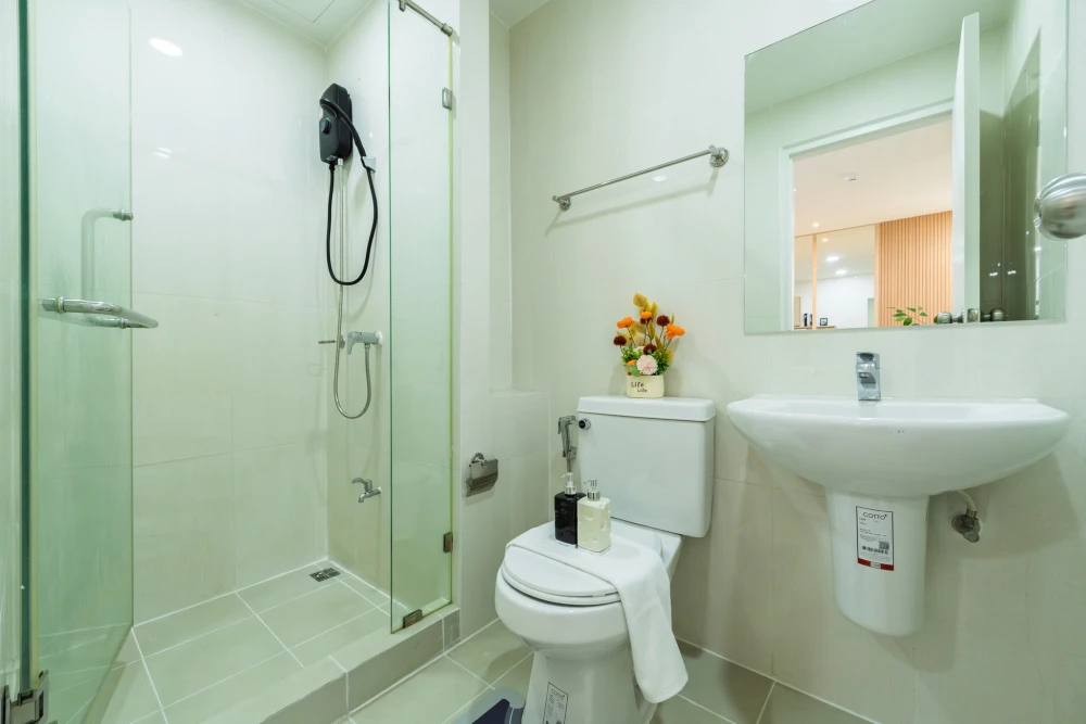 Urgent sale! I Condo Sukhumvit 105, fully furnished and ready to move in. Just bring your belongings! Don't miss out!