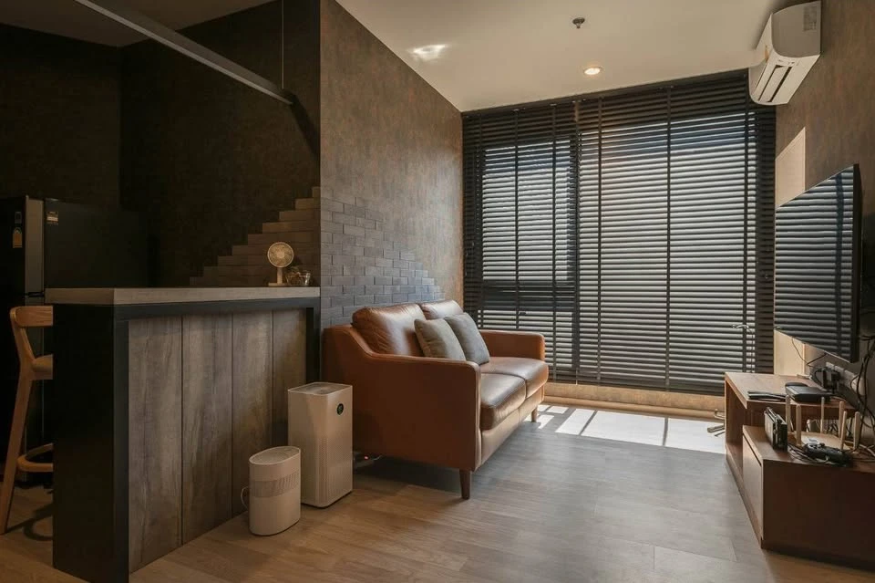 Urgent sale! Ideo Mobi Sukhumvit East Point, fully furnished and equipped with appliances, ready to move in immediately. Buy now!
