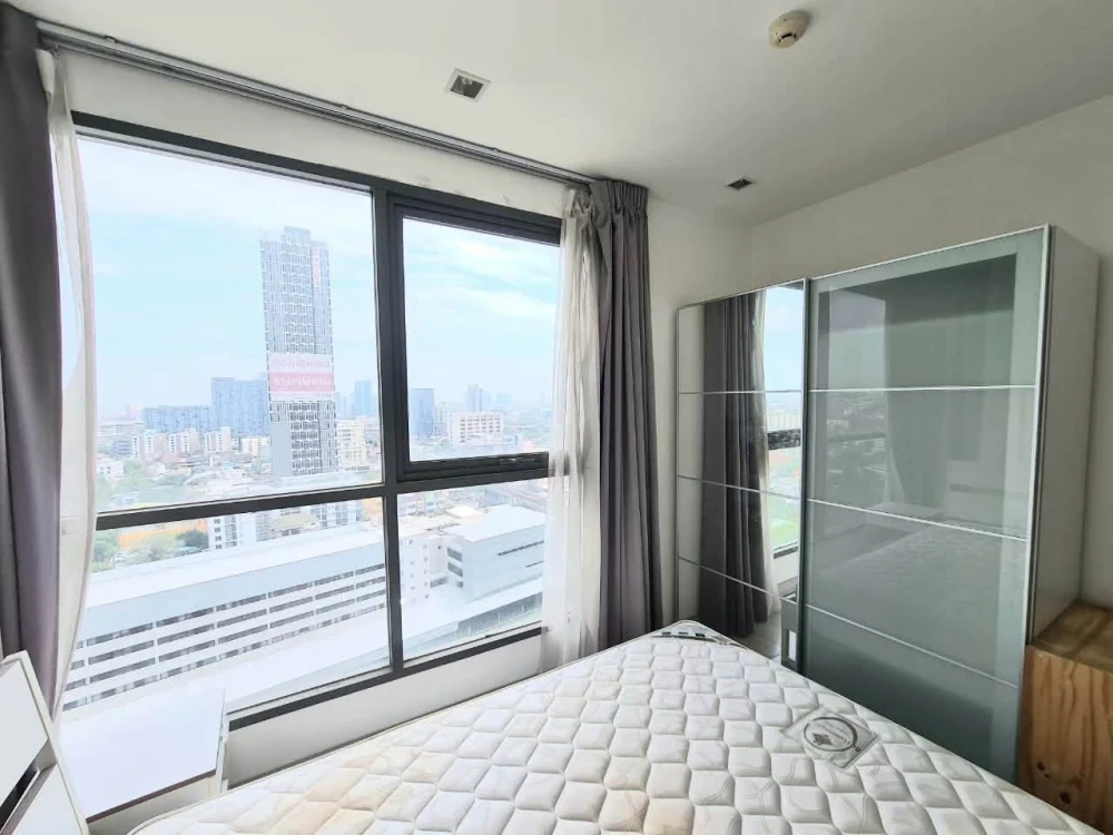 Urgent sale: Ideo Mobi Sukhumvit. Spacious, comfortable unit with excellent use of space—offered at a special price. Book now—don't miss out!