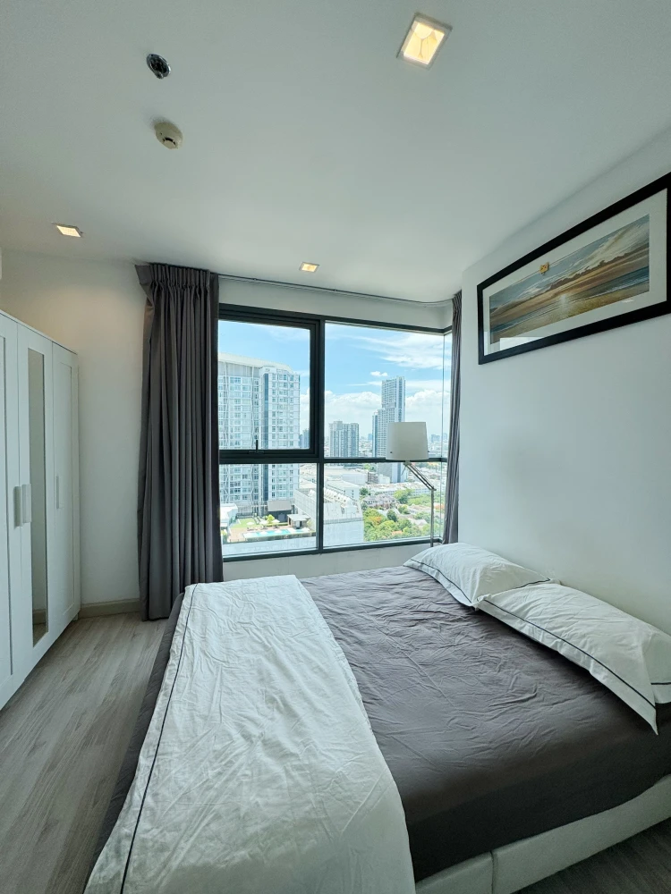 Urgent sale! IDEO MOBI SUKHUMWIT. Spacious room, plenty of usable space, reasonable price. Come and own it today. Don't delay!