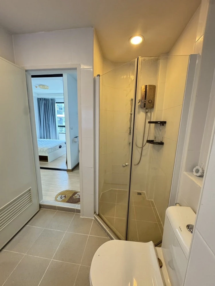 Urgent sale! J Condo Sathorn-Kallaprapruk. Rooms are partitioned into separate, clearly defined zones. Reserve yours today!