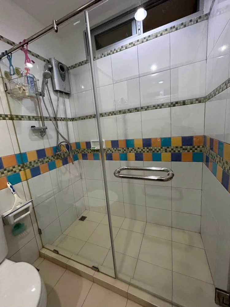 Urgent sale! Le Rich Rama 3 condo. Well-partitioned units with separate zones. Amazing price! Reserve yours today! Don't wait!