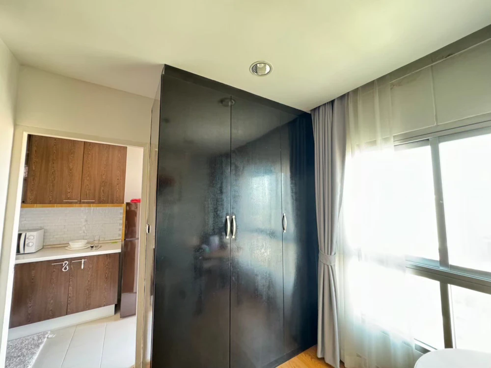 Urgent sale! Le Rich Rama 3, ready-to-move-in unit with complete amenities. Great price! Own it today!