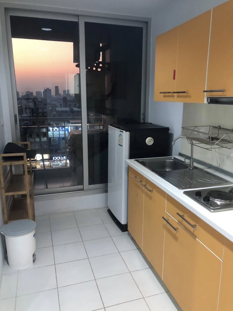 Urgent sale! Life @ Ratchada-Huaikwang, ready to move in, fully equipped, great price, come reserve now, don't miss out!