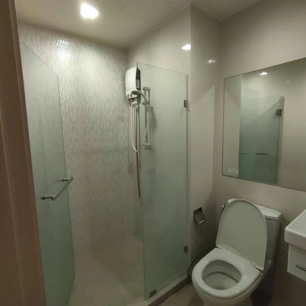 Urgent sale! Life Sukhumvit 48, spacious room, plenty of usable space, fully furnished, ready to move in immediately. Hurry and reserve now!