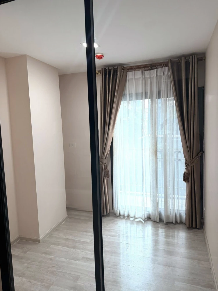 Urgent sale! Maxxi Condo Phaholyothin 34. Spacious rooms with ample usable space. Special price available. Book now!