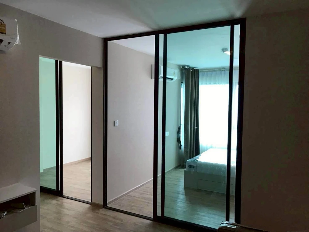 Urgent sale! Notting Hill Phahol-Kaset. Large room, comfortable living, lots of usable space, reasonable price. Come and own it today!