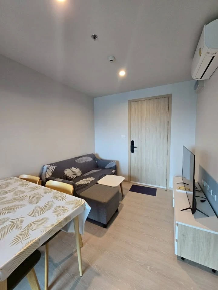 Urgent sale: Nue Noble Ngamwongwan, 34th floor, Panorama city view. Come and own it today.