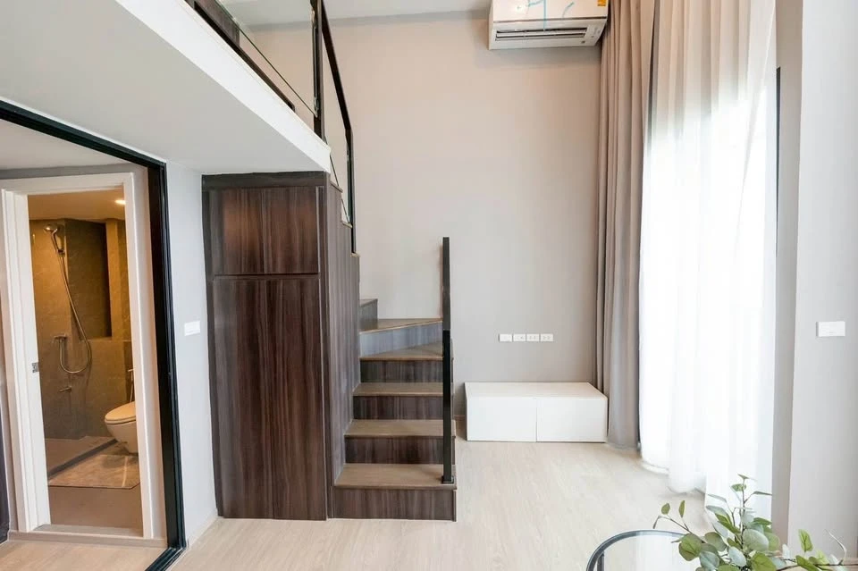 Urgent sale! Origin Plug & Play Ramintra, a nice room on the 10th floor, just the right height, great price. Come and own it today!