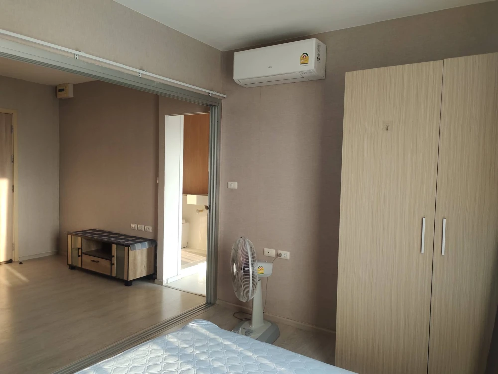 Urgent sale! Plum Condo Extra Rama 2, ready to move in. Partitioned and well-divided into zones. Buy now!