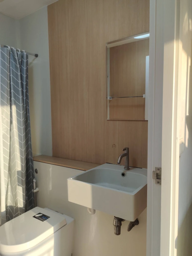 Urgent sale! Plum Condo Extra Rama 2, ready to move in. Partitioned and well-divided into zones. Buy now!