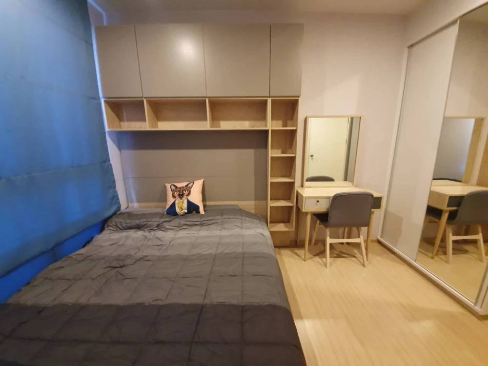 Urgent sale! Plum Condo Pinklao Station, ready to move in, fully furnished, great price. Book now!