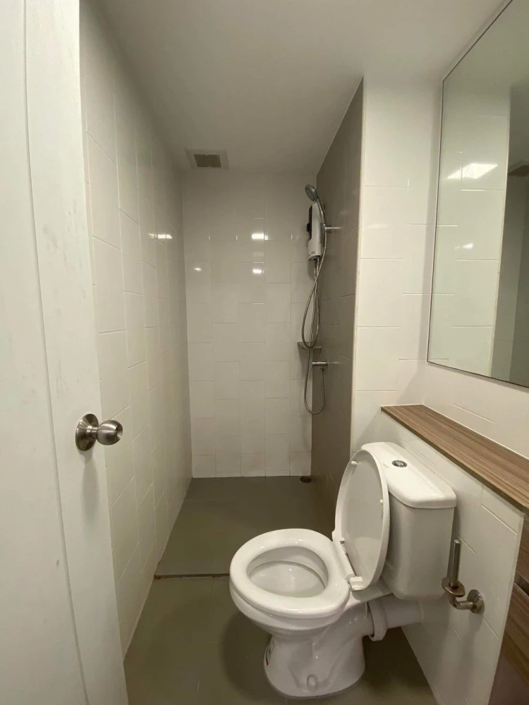 Urgent sale! Plum Condo Rangsit Alive 1, one unit with clearly separated partitions, fully furnished with appliances. Grab it now!