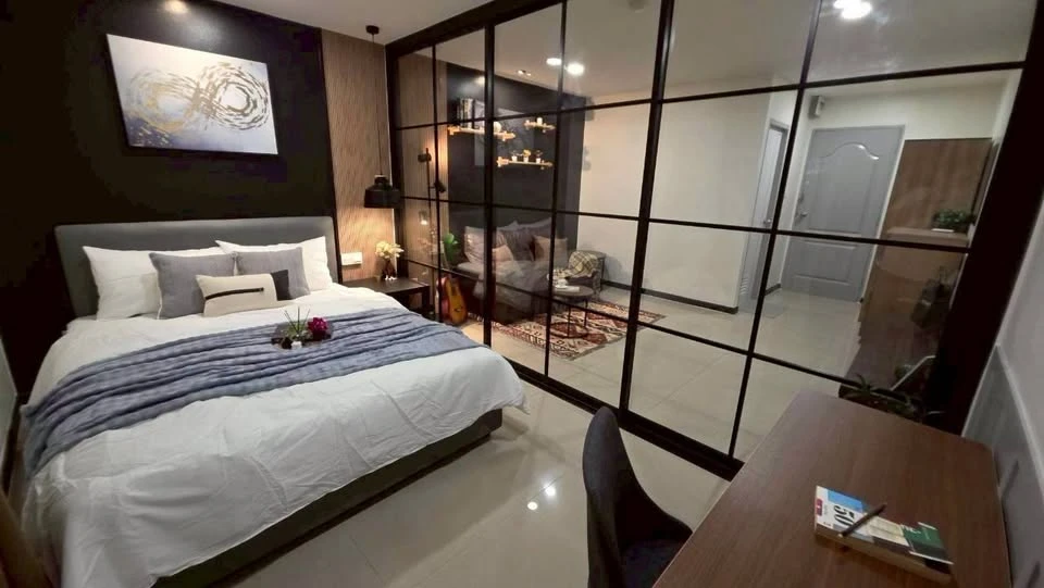 Urgent sale! Regent Home 7/1 Bangna, separate rooms, great price, come and own it today!