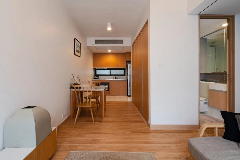 Urgent sale, Siamese Gioia (Sukhumvit Soi 31), beautiful and comfortable unit with stunning pool view.
