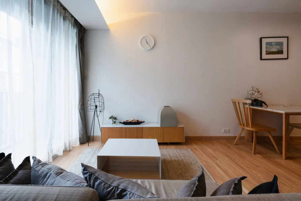 Urgent sale, Siamese Gioia (Sukhumvit Soi 31), beautiful and comfortable unit with stunning pool view.