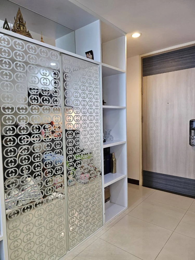 Urgent sale! Supalai Premier Ratchathewi, fully furnished and ready to move in. Come and reserve now. Don't miss out!