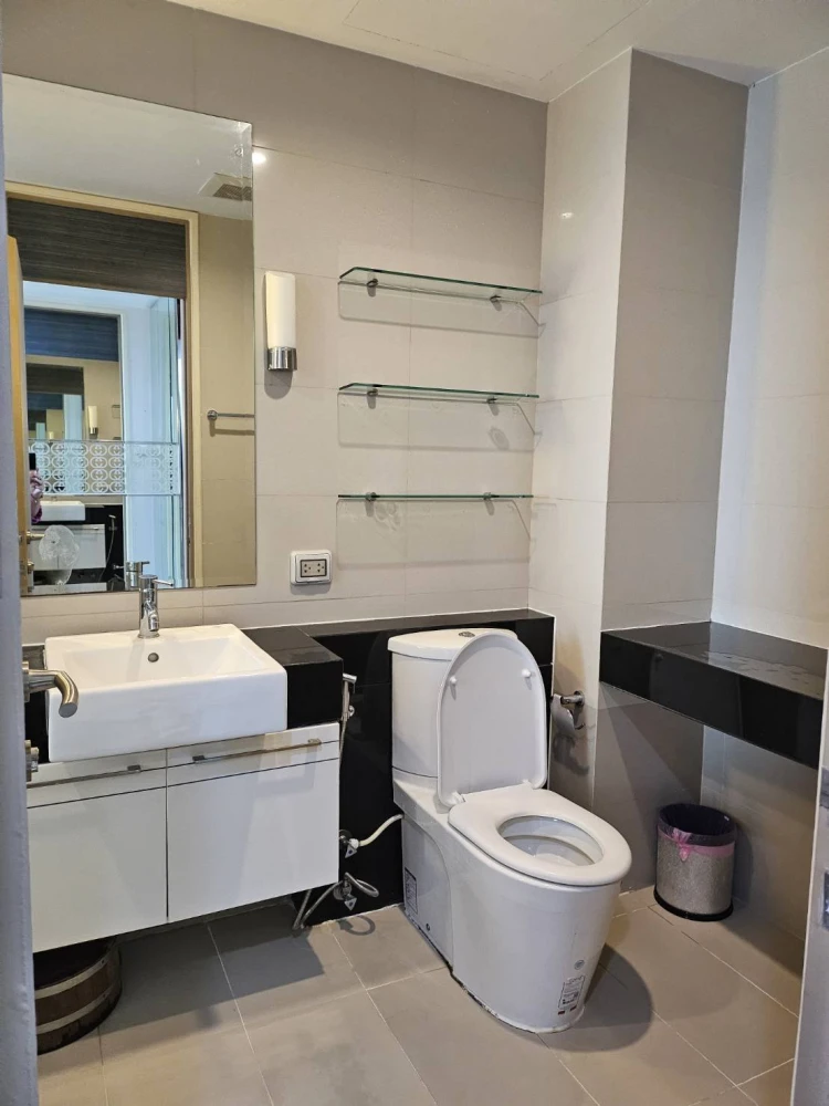 Urgent sale! Supalai Premier Ratchathewi, fully furnished and ready to move in. Come and reserve now. Don't miss out!