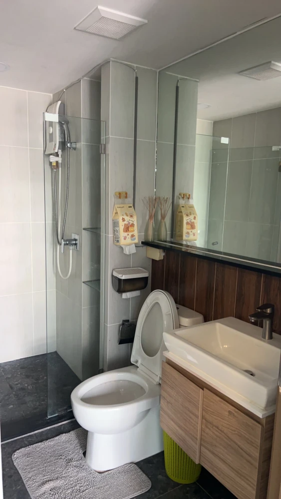 Urgent sale! The Cube Loft Srinakarin-Theparak. Well-separated rooms with perfectly divided zones. Become the owner today!