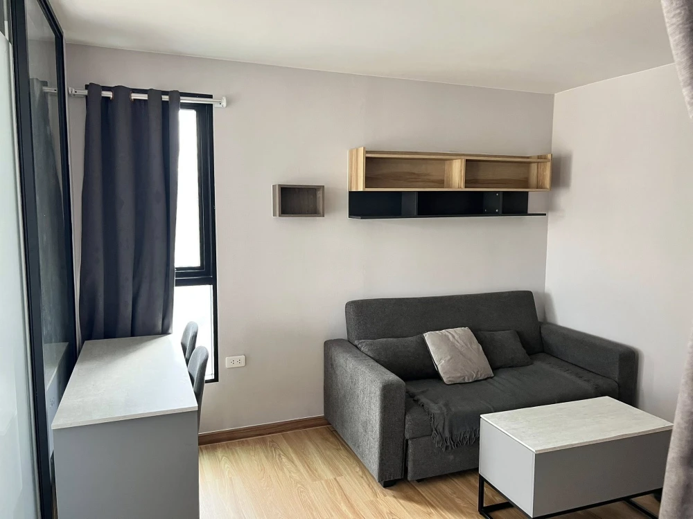 Urgent sale! The Cube Loft Srinakarin-Theparak. Well-separated rooms with perfectly divided zones. Become the owner today!