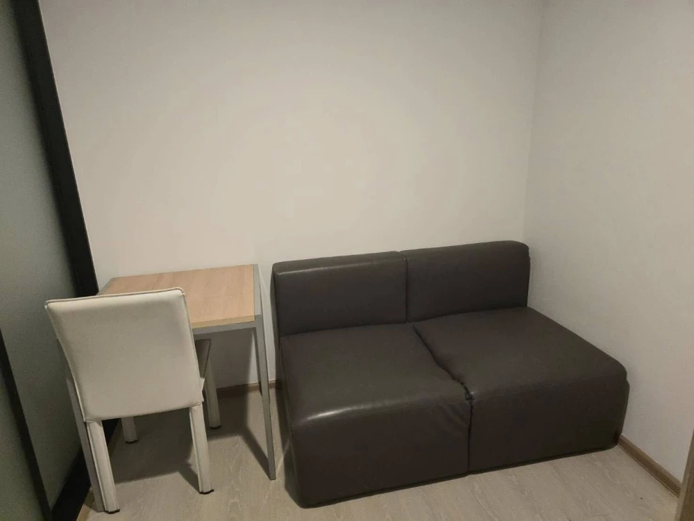 Urgent sale! The Excel Khu Khot, ready-to-move-in unit, 2nd floor (not high), affordable price. Own it today! Don't miss out!