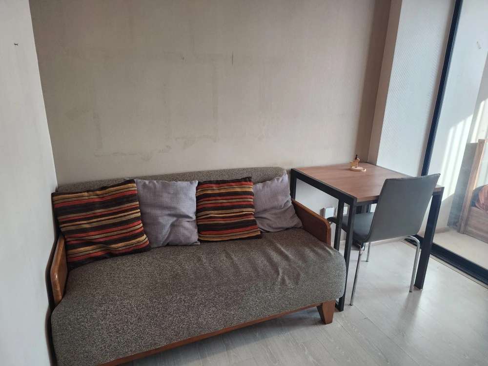 Urgent sale: The Excel Parc Lasalle 19, corner room, private, 5th floor, view outside the condo, come and reserve now.