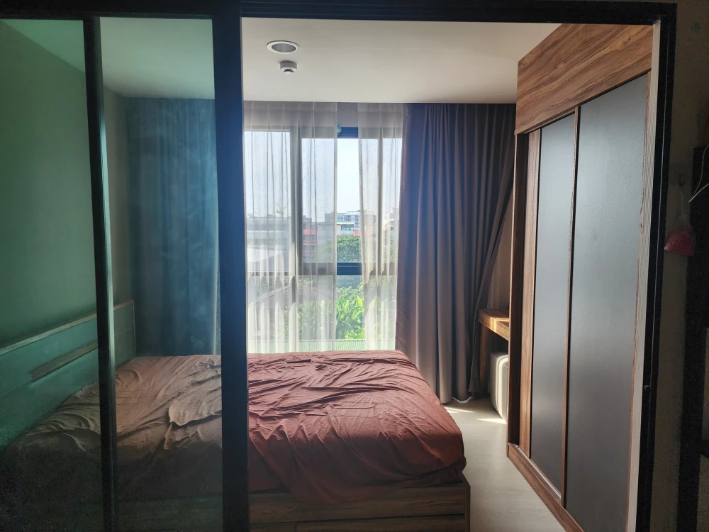 Urgent sale: The Excel Parc Lasalle 19, corner room, private, 5th floor, view outside the condo, come and reserve now.