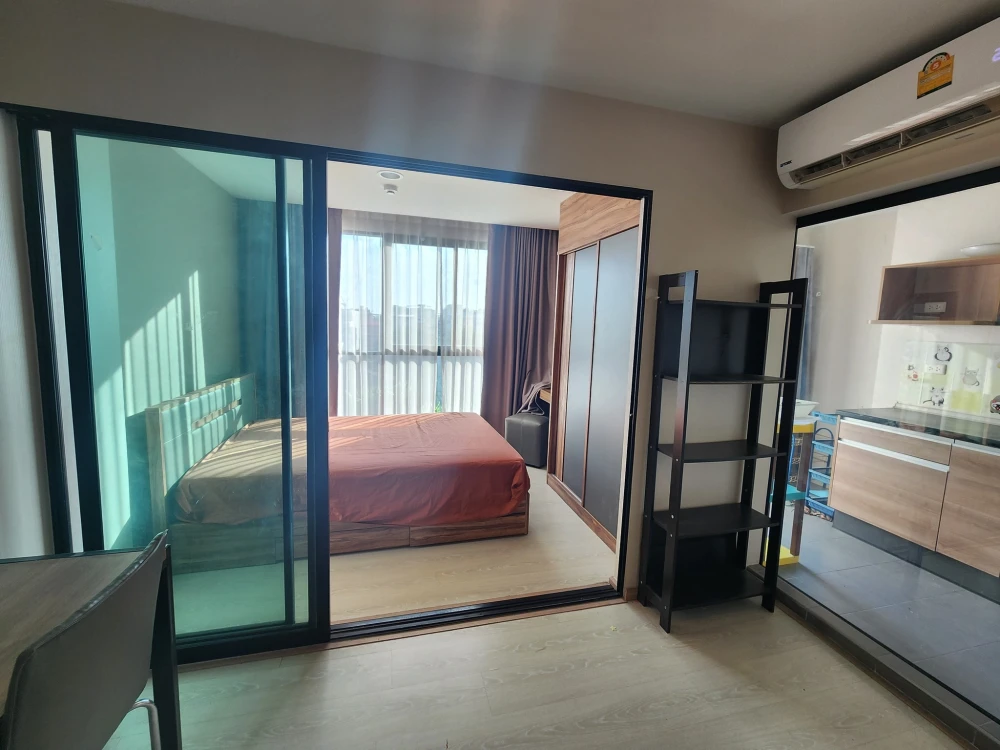 Urgent sale: The Excel Parc Lasalle 19, corner room, private, 5th floor, view outside the condo, come and reserve now.