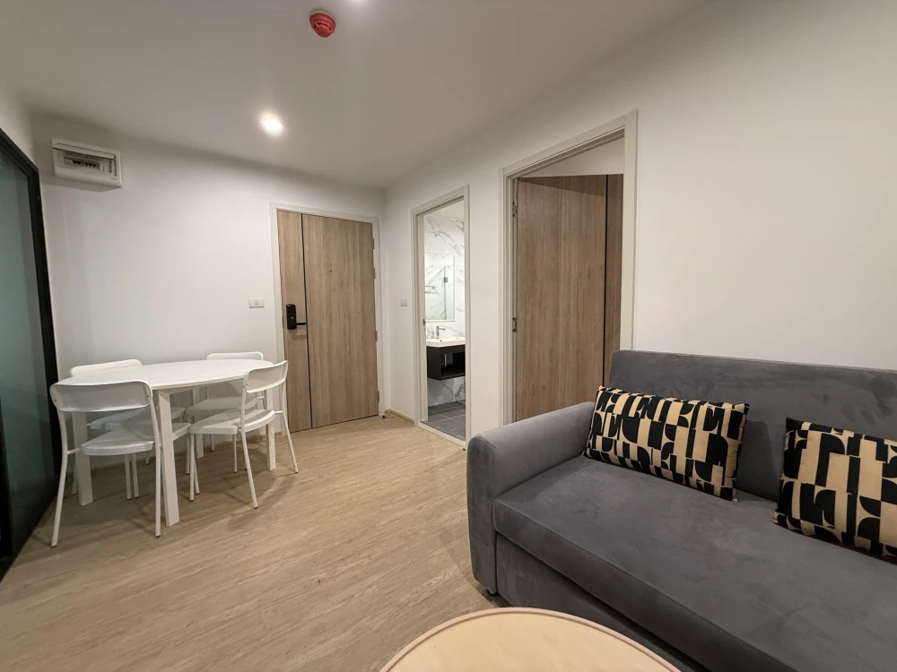 Urgent sale: The Excel Ratchada 18, large room, comfortable living, comes with usable space. Buy now, don't miss out!