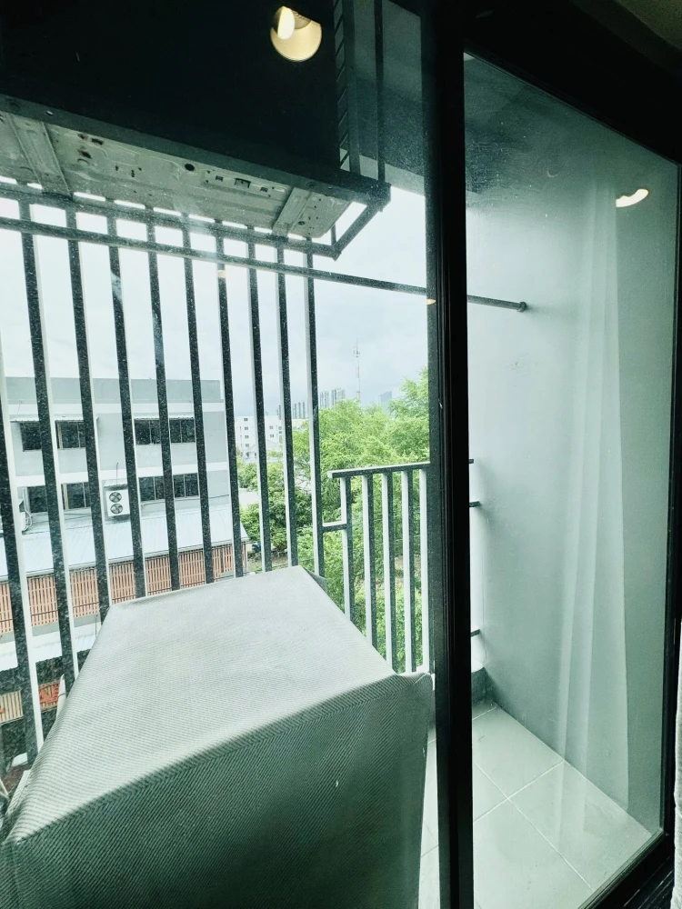 Urgent sale: The Excel Udomsuk, fully furnished room, ready to move in, great price, come and reserve your place today.
